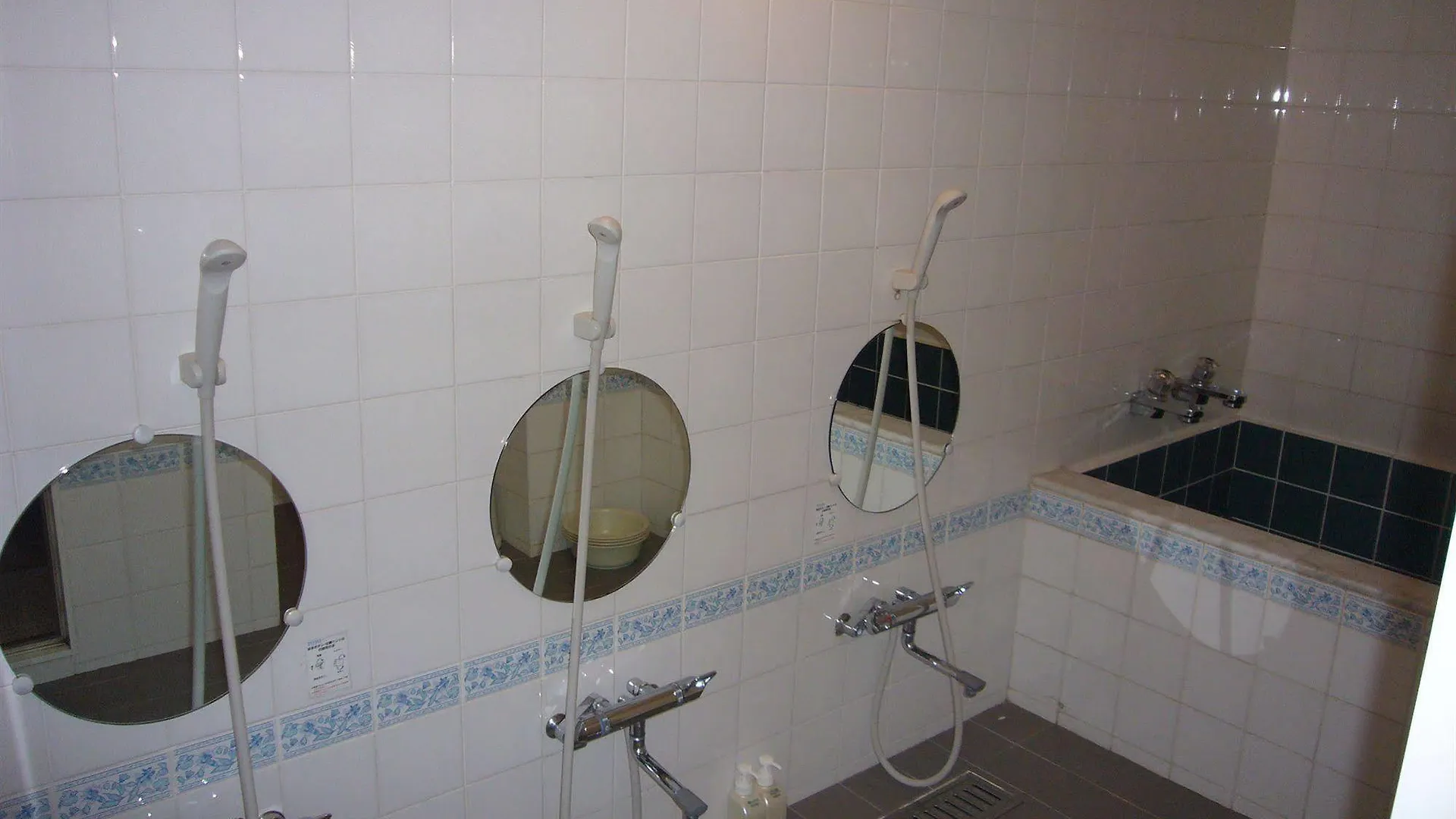 City Pension Tommy Rich Inn Kyoto Hostel
